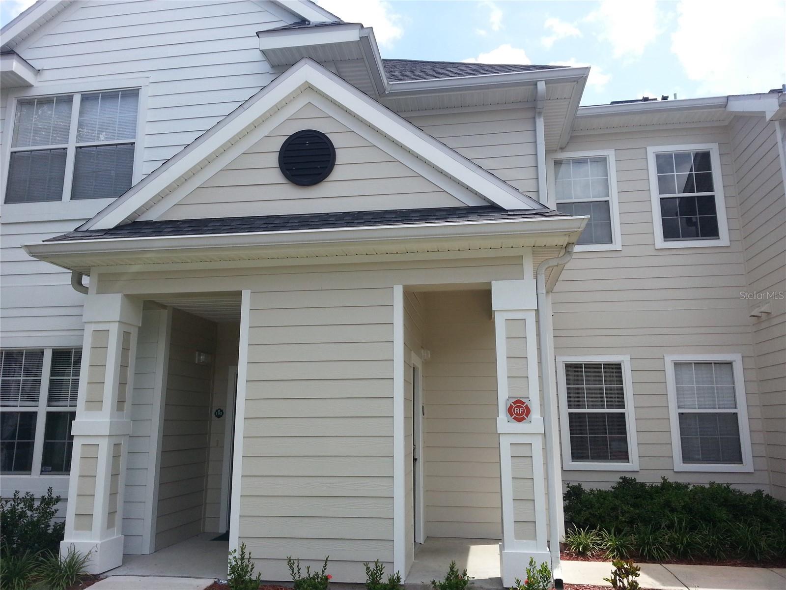 200 SOUTHERN PECAN CIR #203