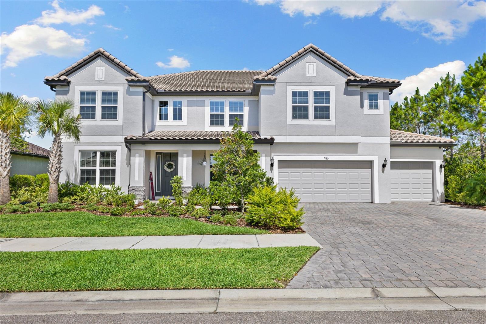 7135 GRAYBROOK DR