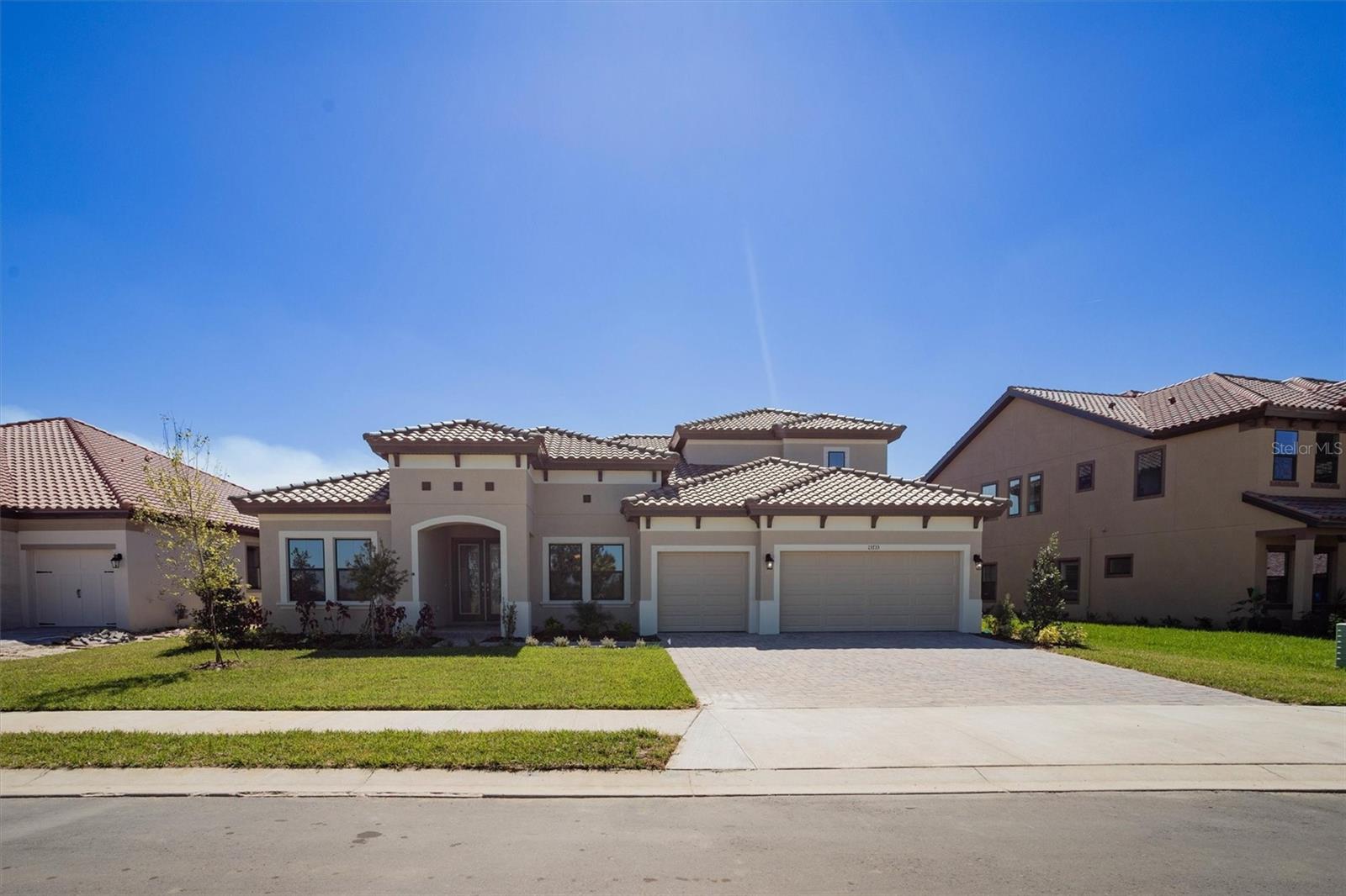 13733 VISTA OAKS CT