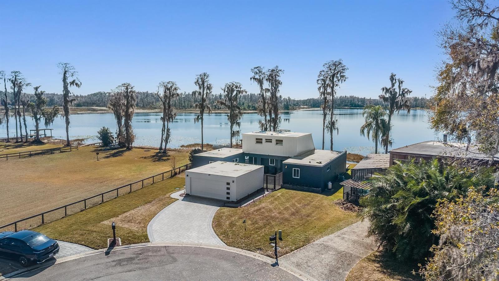 18200 CYPRESS COVE LN