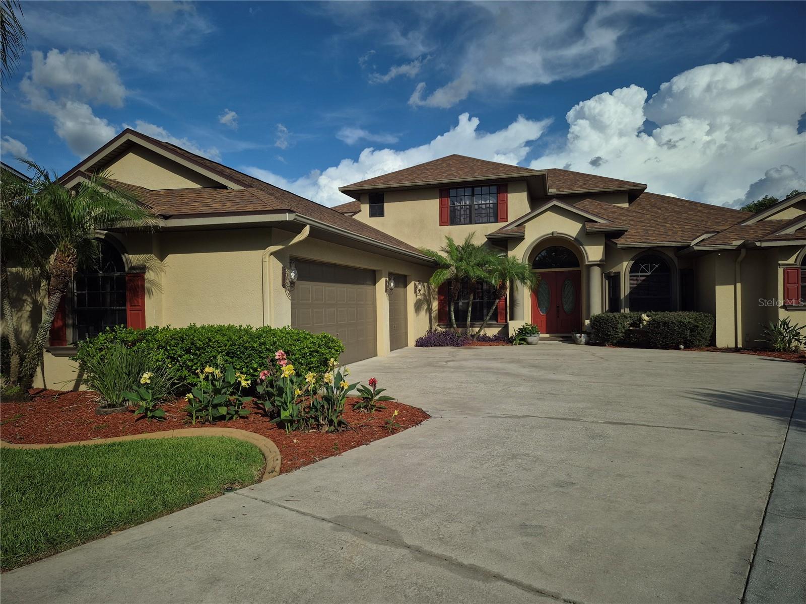 1224 CARRIAGE PARK DR