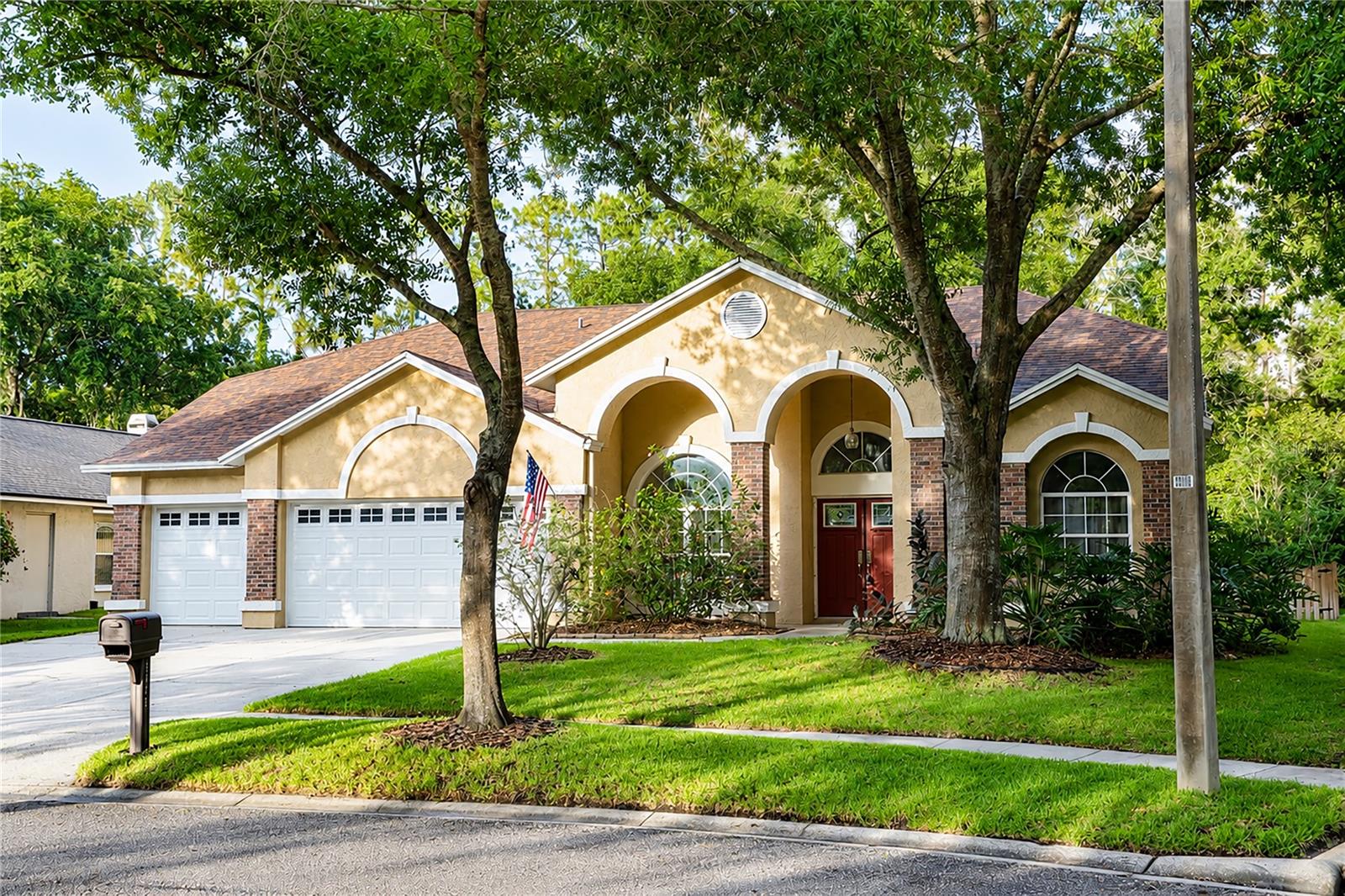 5622 GLENCREST BLVD