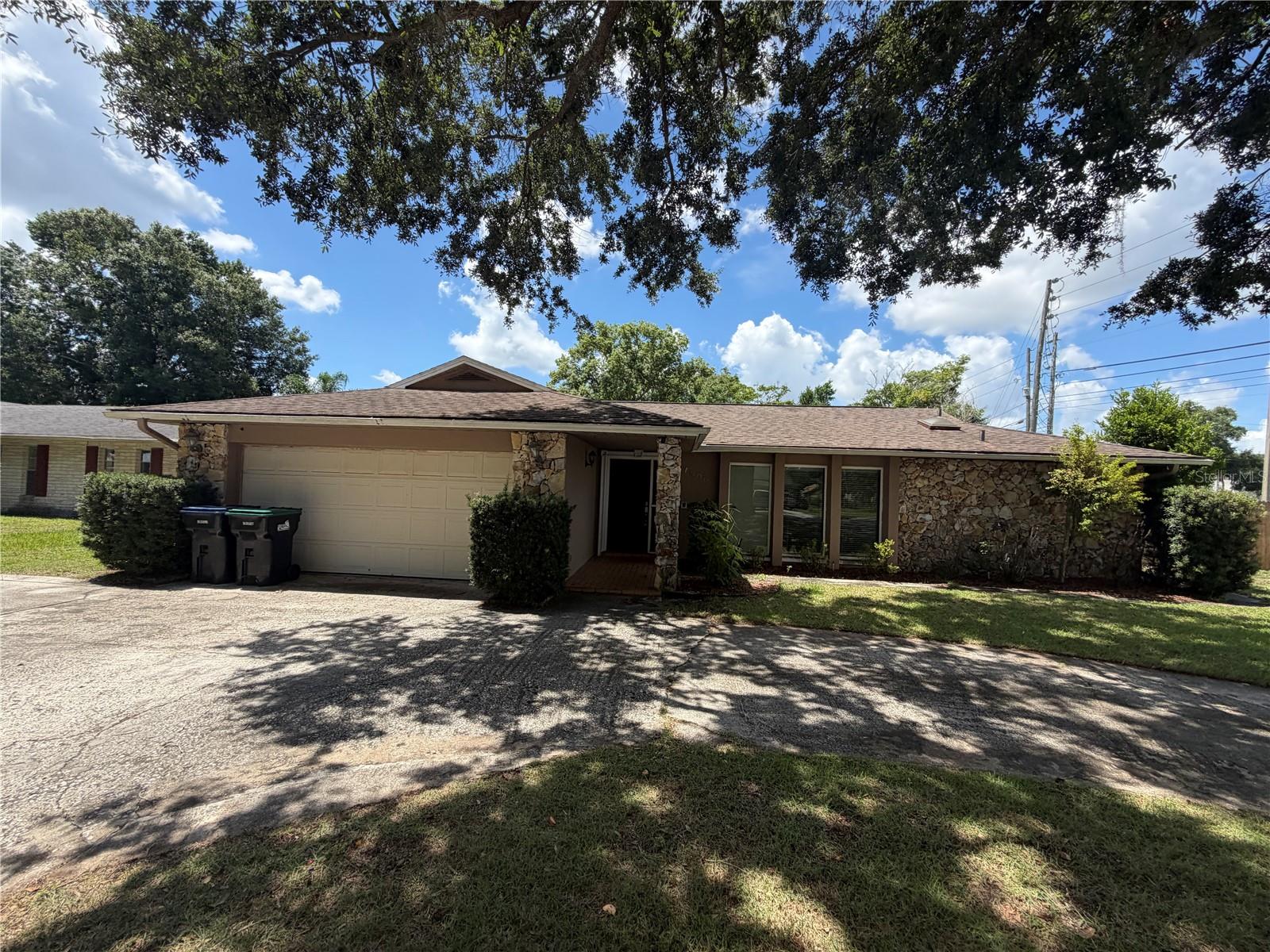 7500 WAUNATTA CT