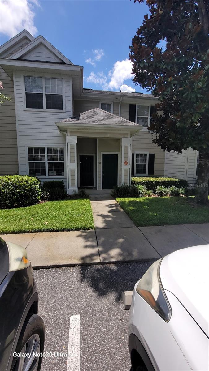 430 SOUTHERN PECAN CIR #203