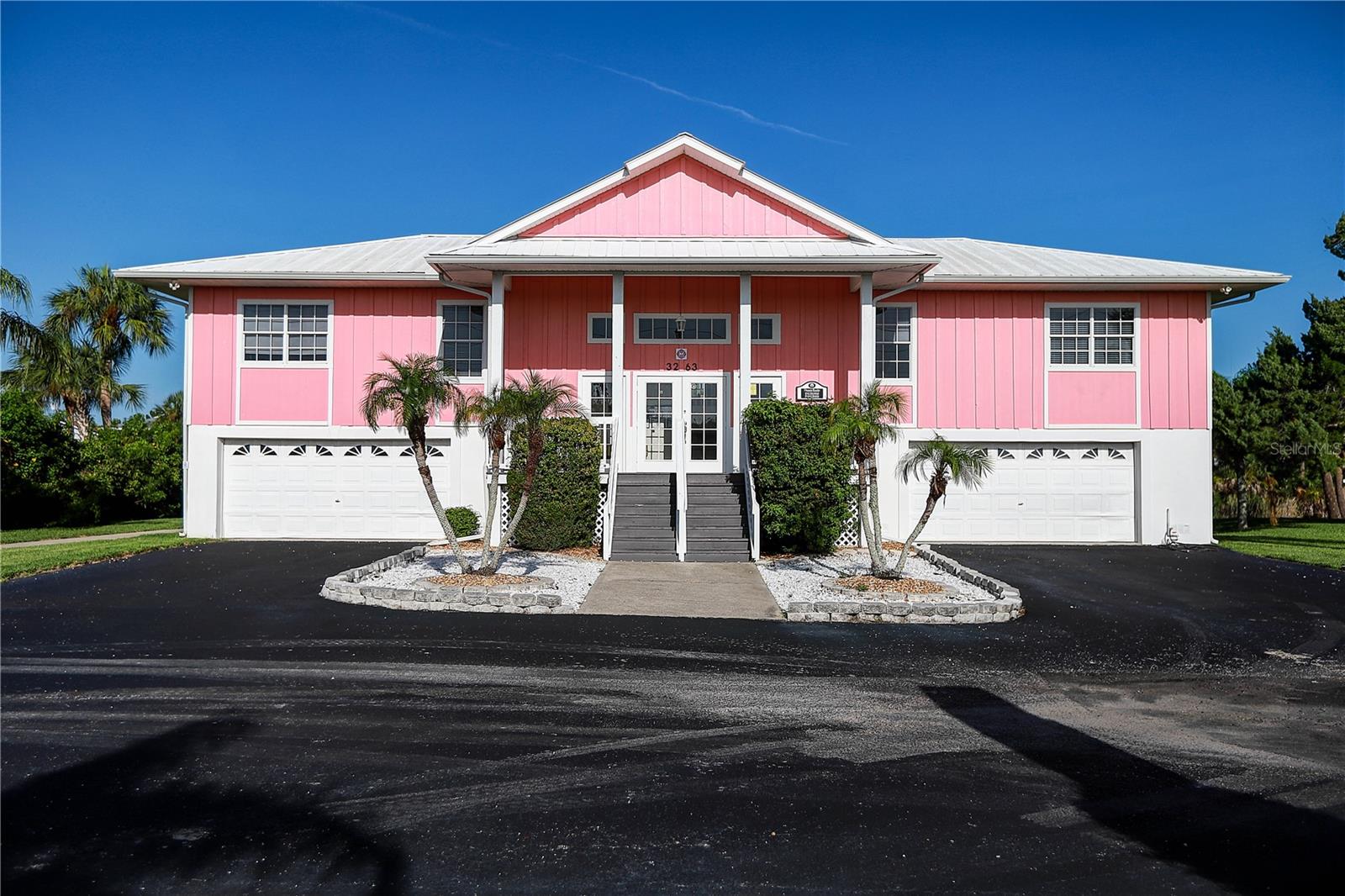 3263 Shoal Line Blvd, Hernando Beach, FL 34607