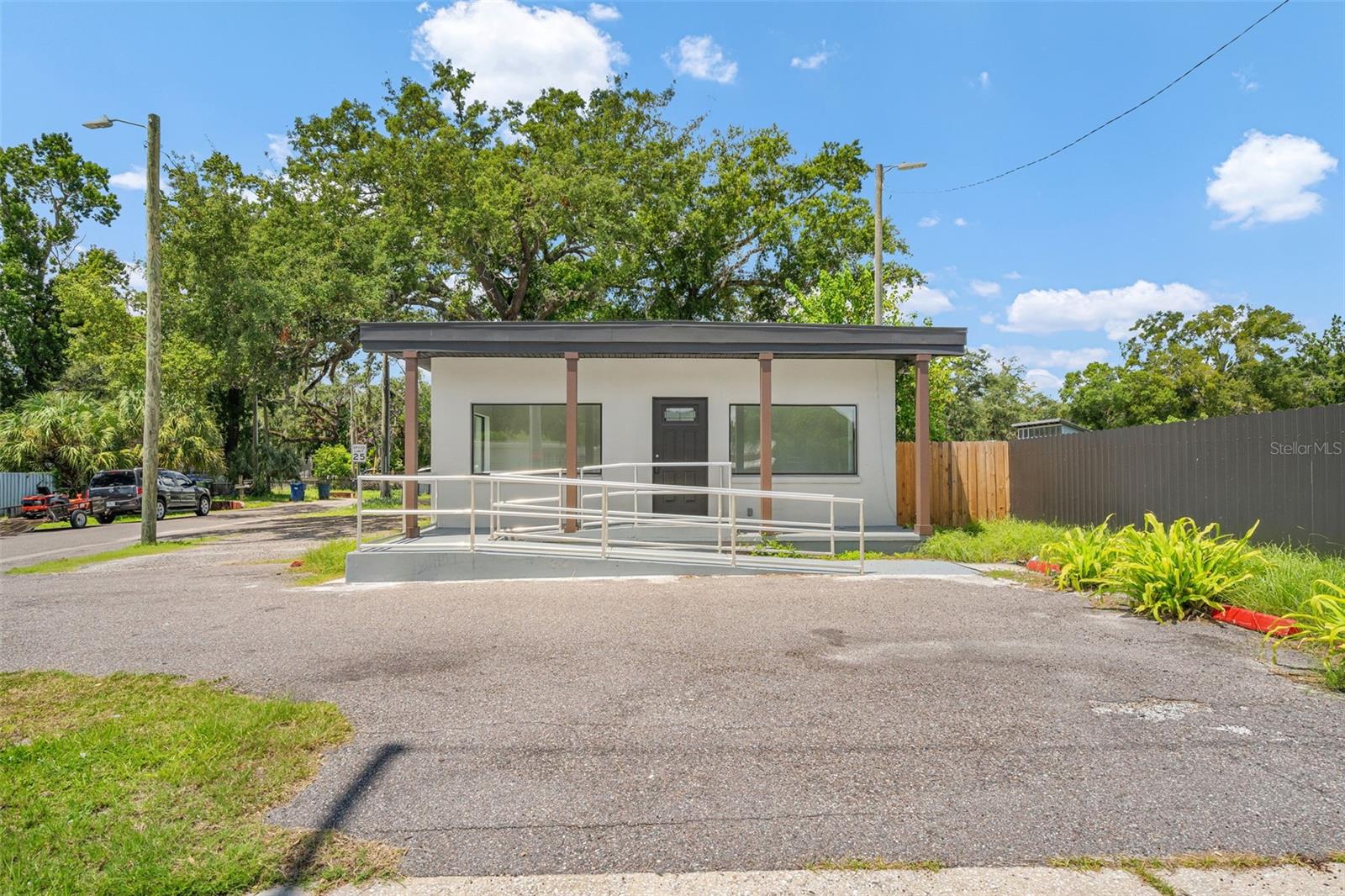 10302 N Nebraska Ave, Tampa, FL 33612