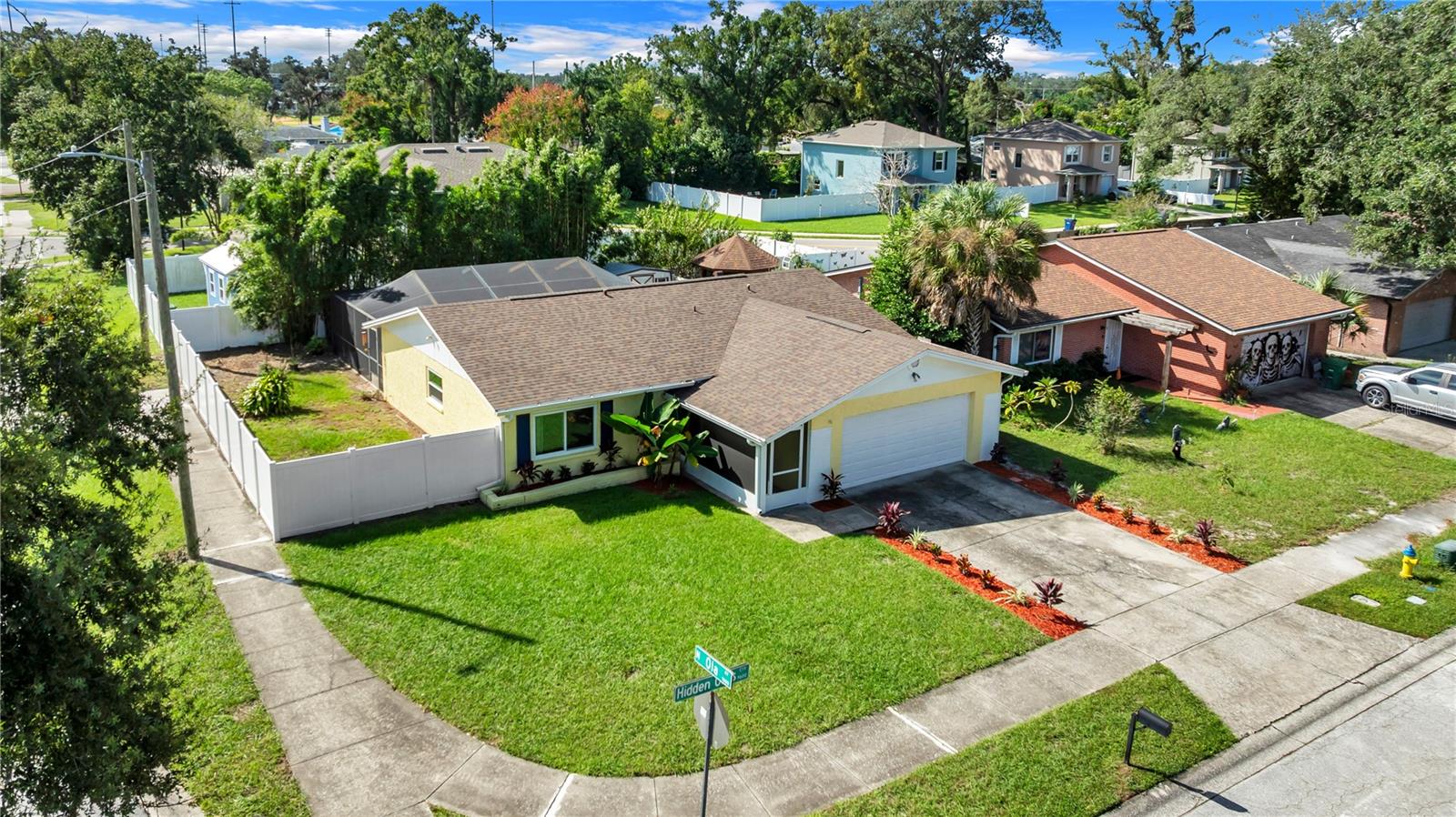 9602 Hidden Oaks Cir