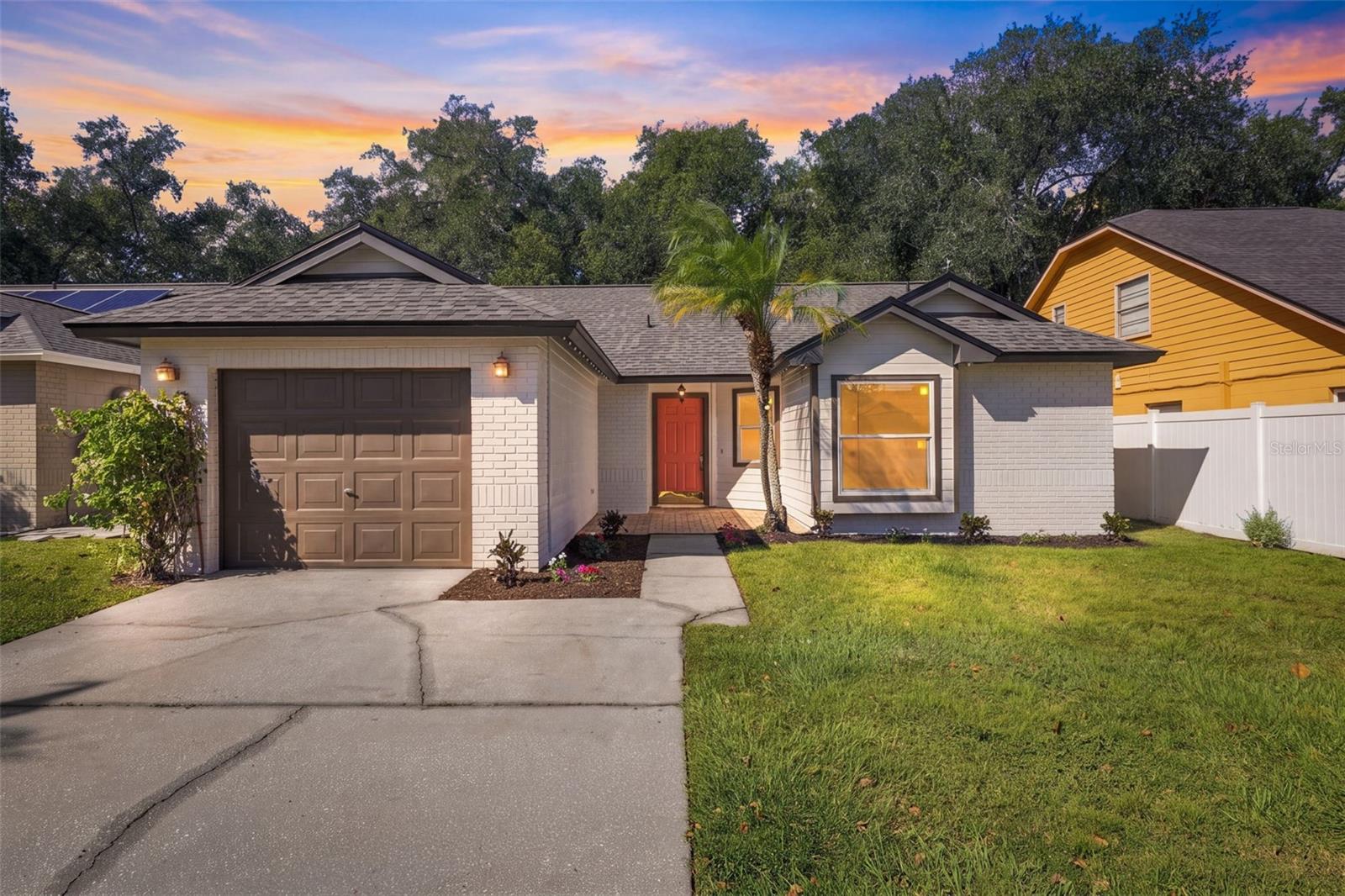 12808 Dunhill Dr