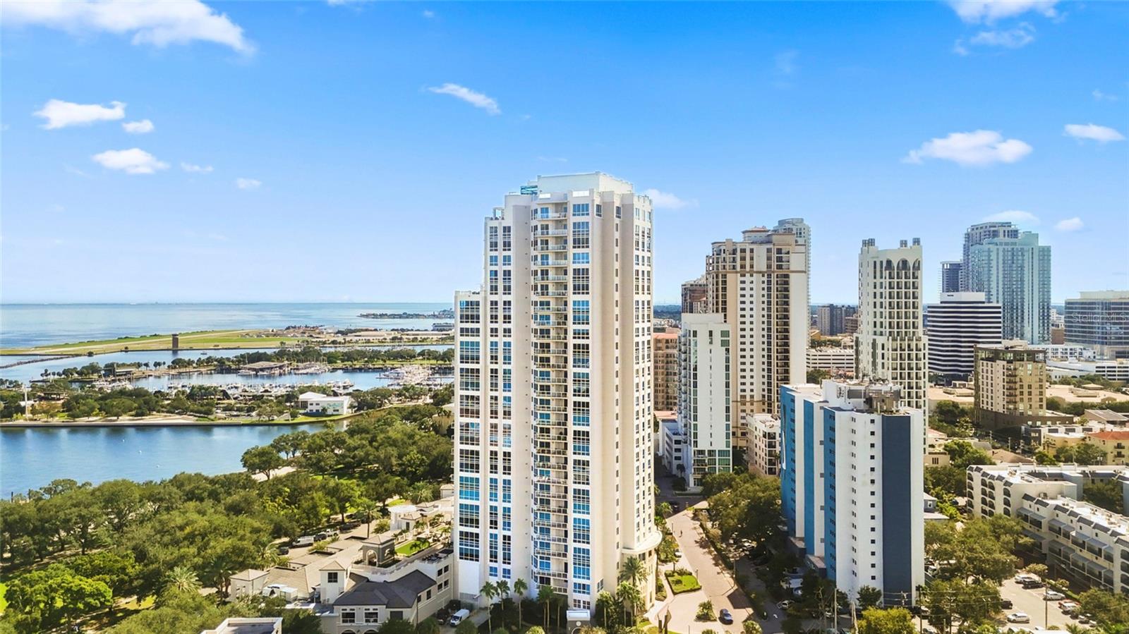 400 Beach Dr NE 1101