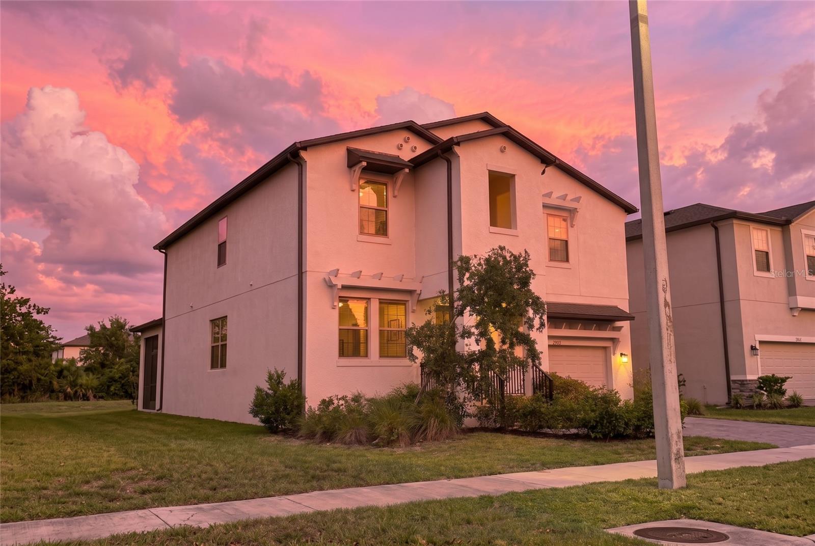 7702 S Kissimmee St