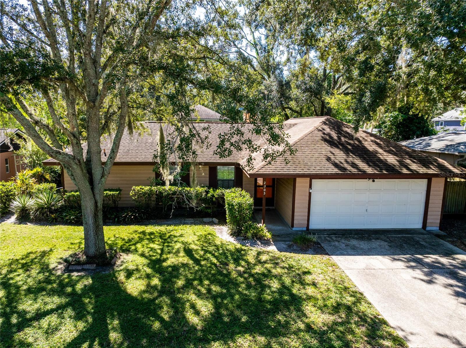 2305 Forrest Crest Cir