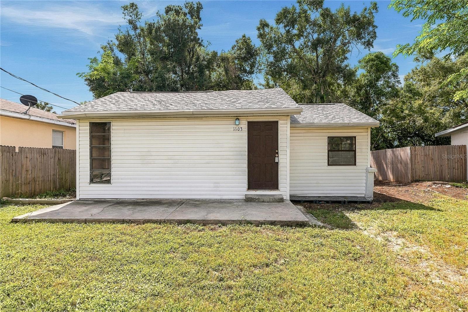 1103 36th Ave W
