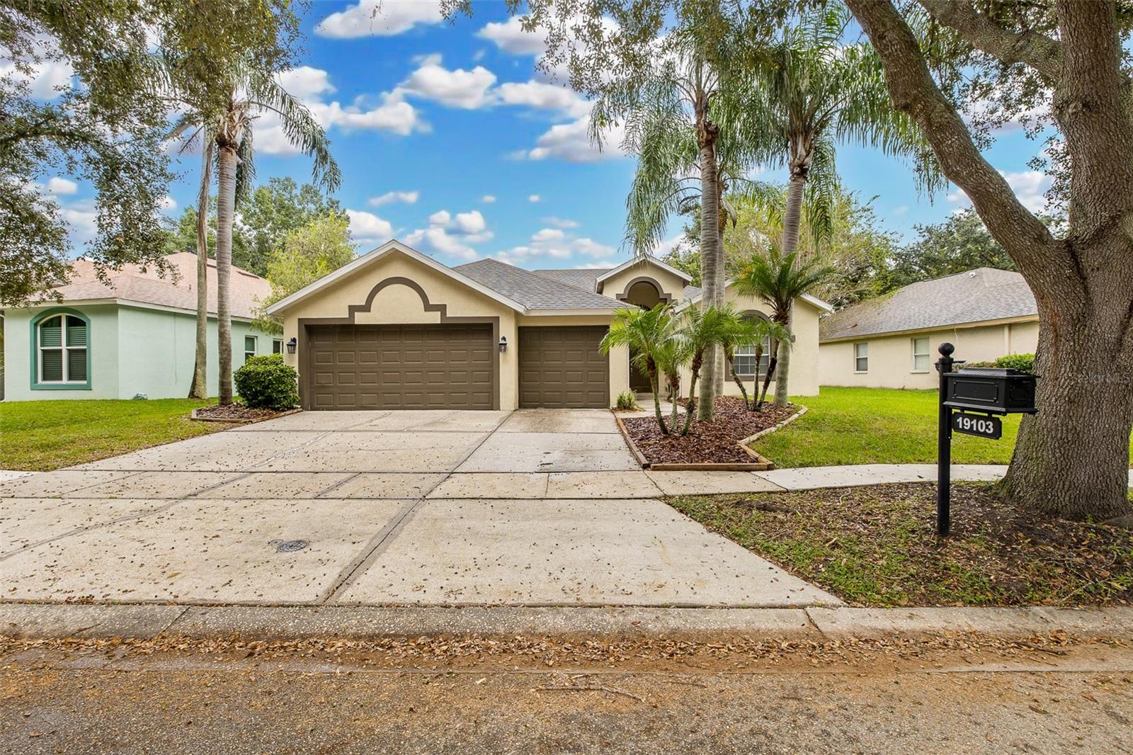19103 Dove Creek Dr