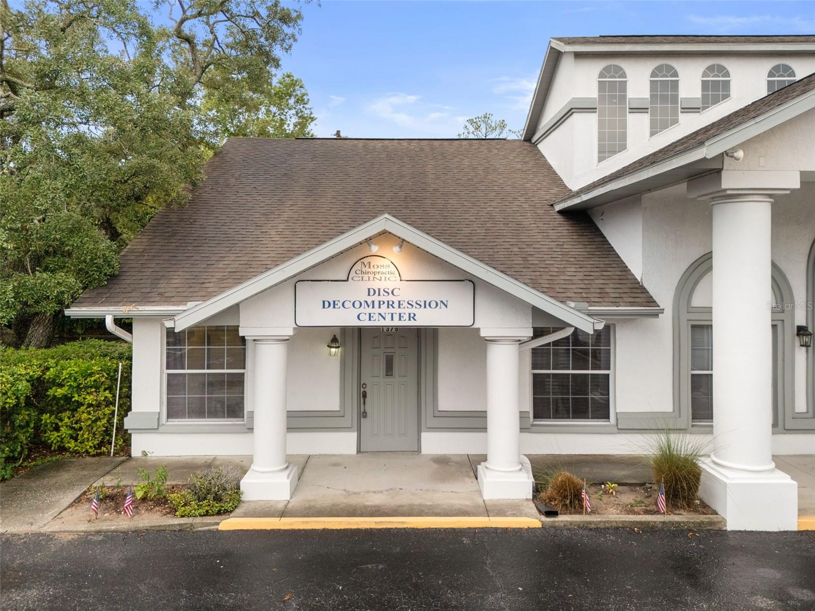 1377 Deltona Blvd, Spring Hill, FL 34606