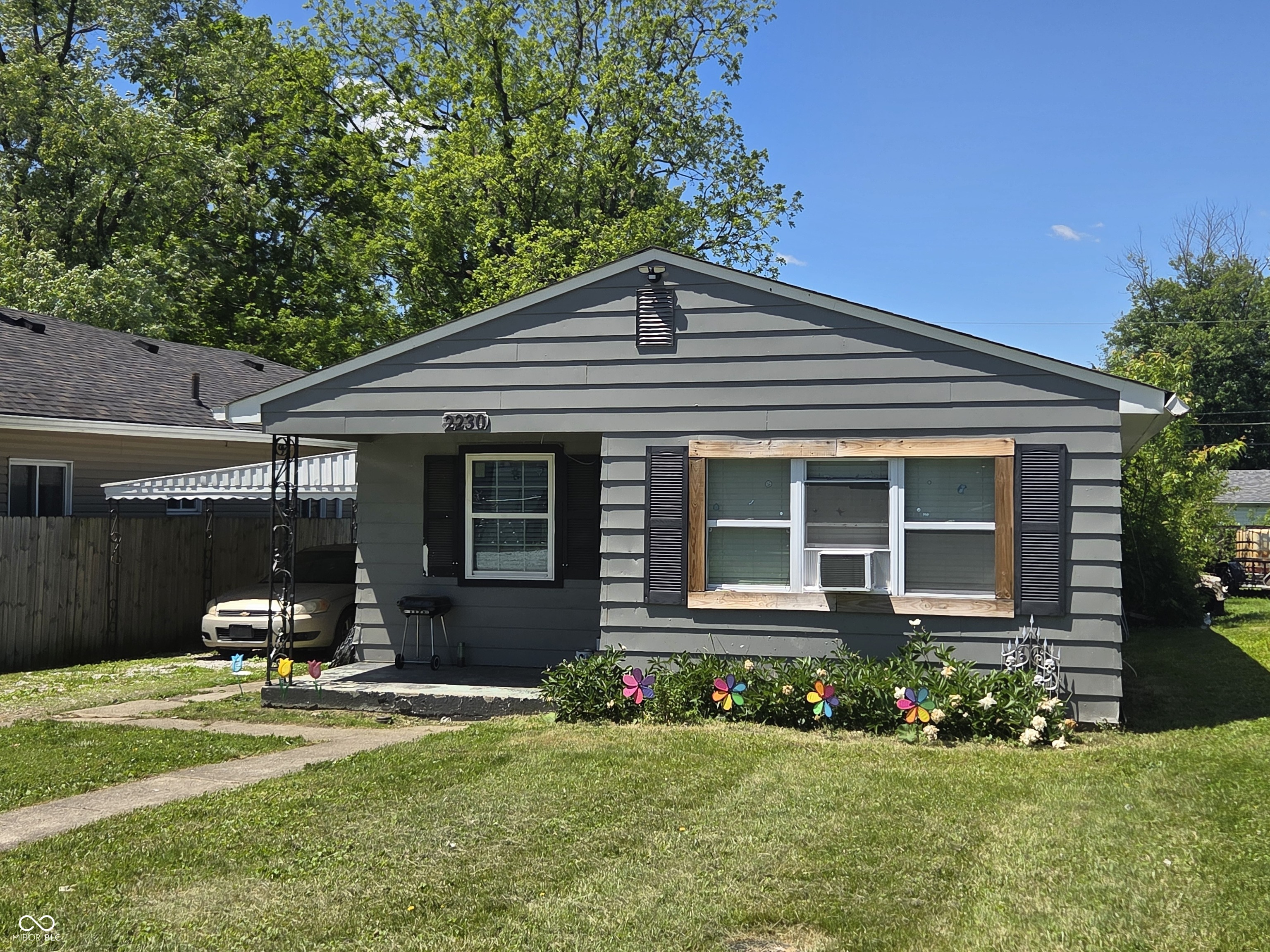 Property photo 1
