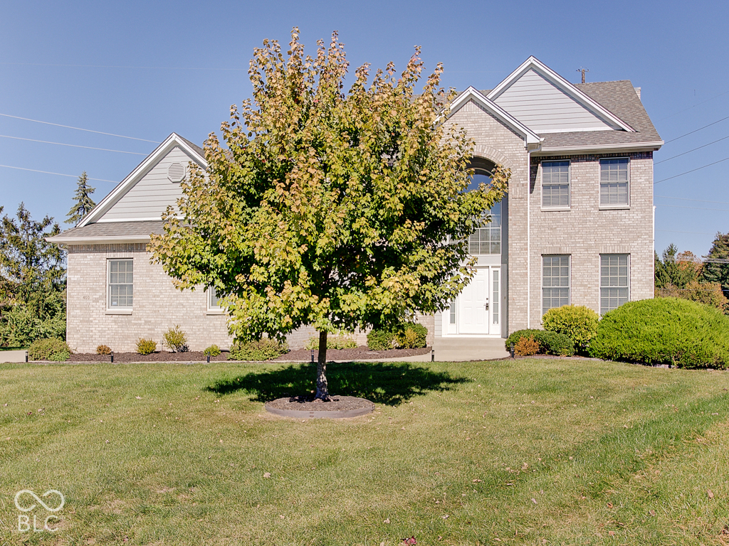 400 Lois Way