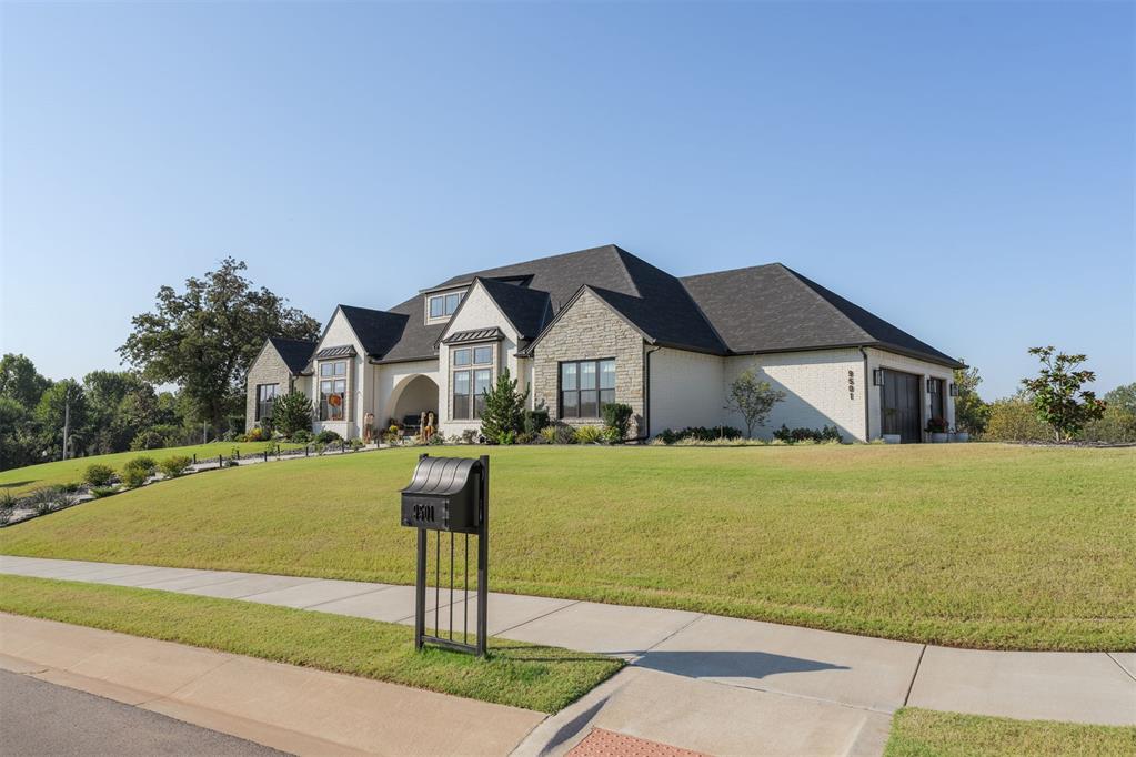9501 Autumn Park Lane