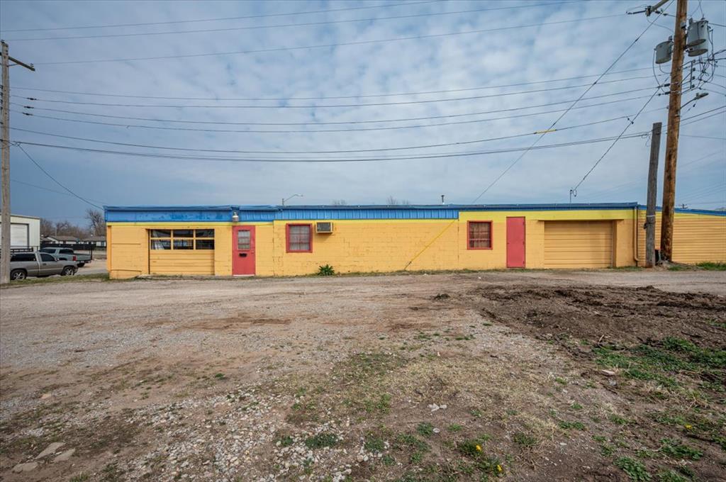 2216 SW 14Th St, Oklahoma City, OK 73108