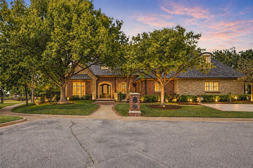 5809 Mistletoe Court
