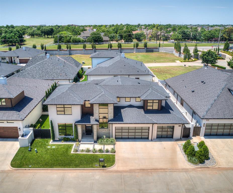 15613 Woodleaf Lane