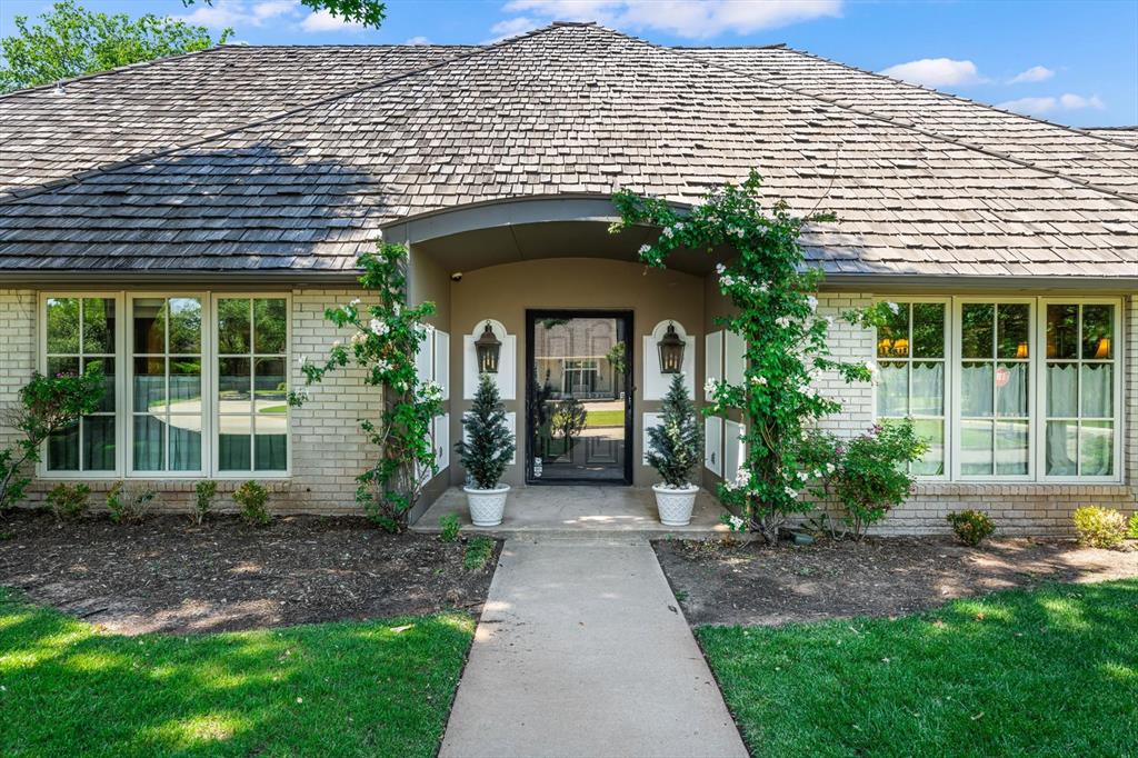 1401 Glenbrook Drive