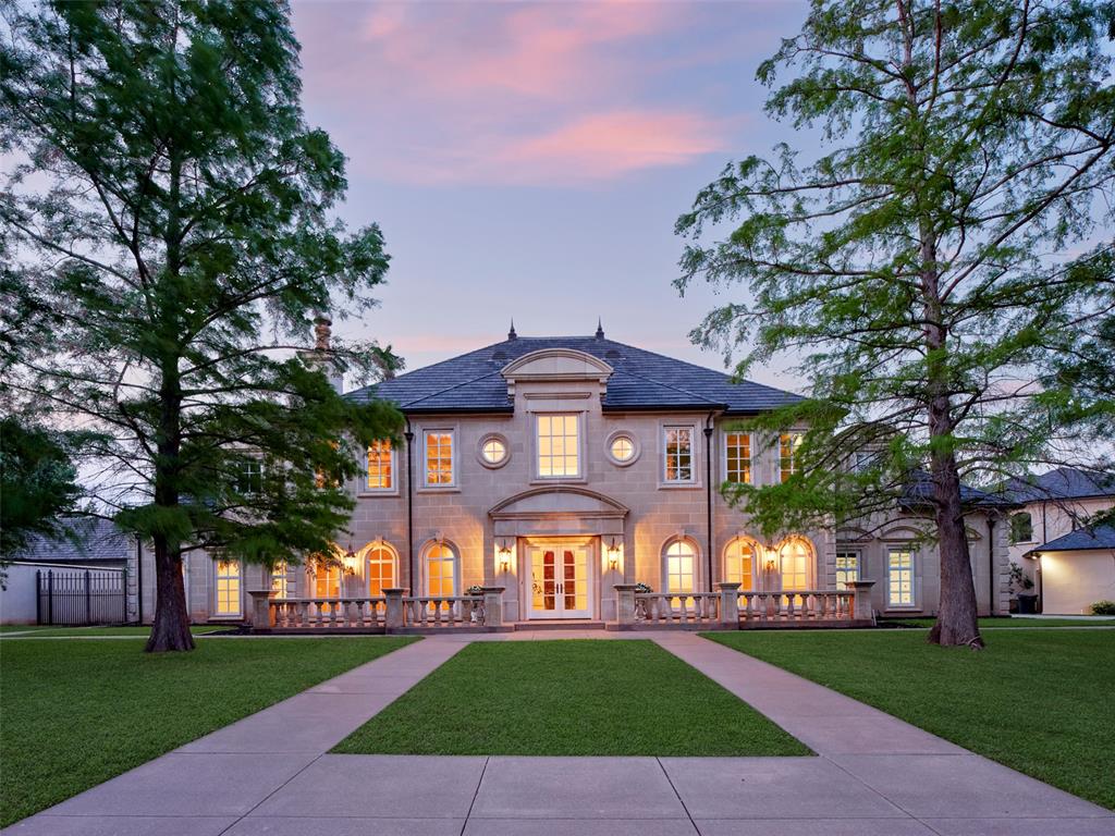 5709 Mistletoe Court