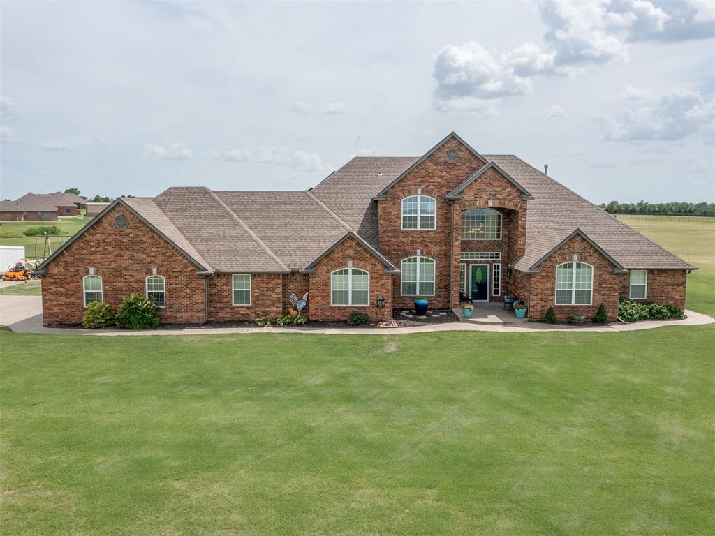 921 Hannah Dr