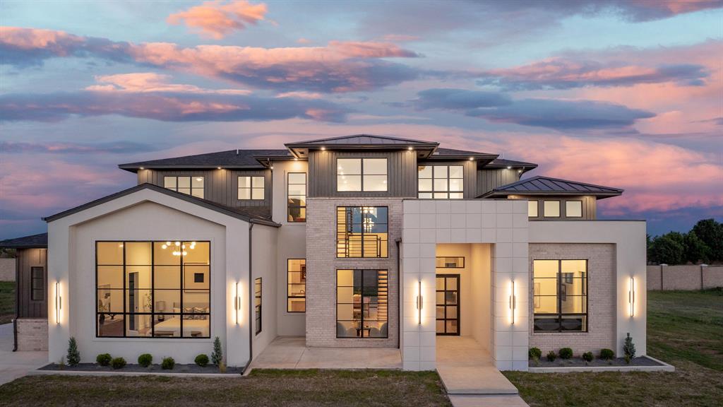 2600 Majestic Way