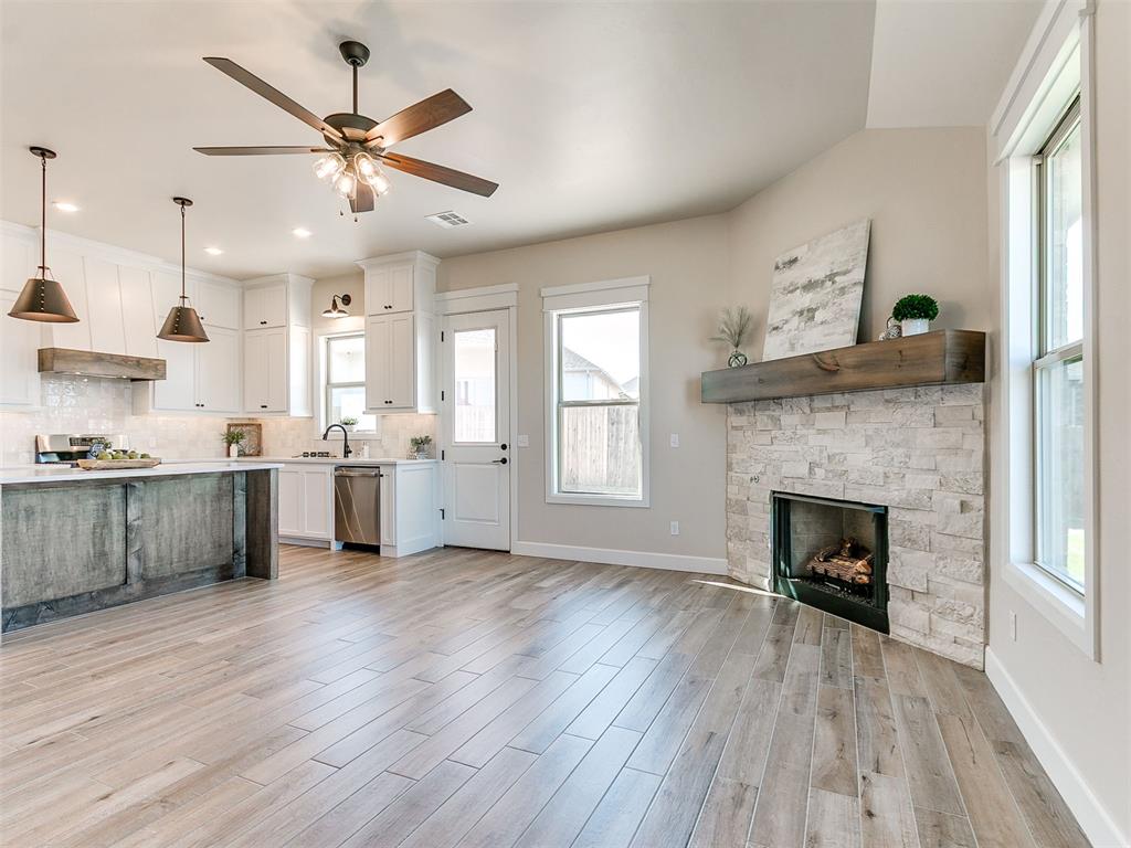 2000 Wood Valley Court