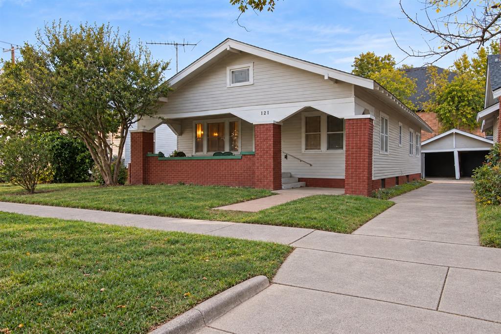 121 S University Boulevard