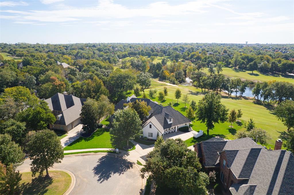 416 Autumnwood Court