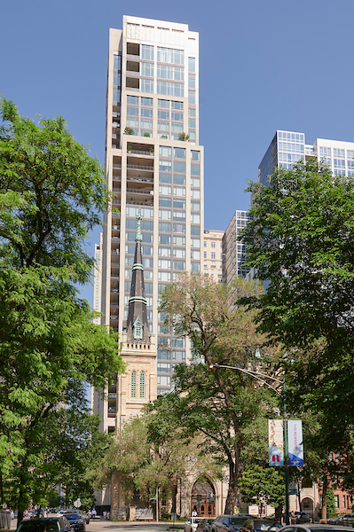 9 W Walton Street Unit: 604