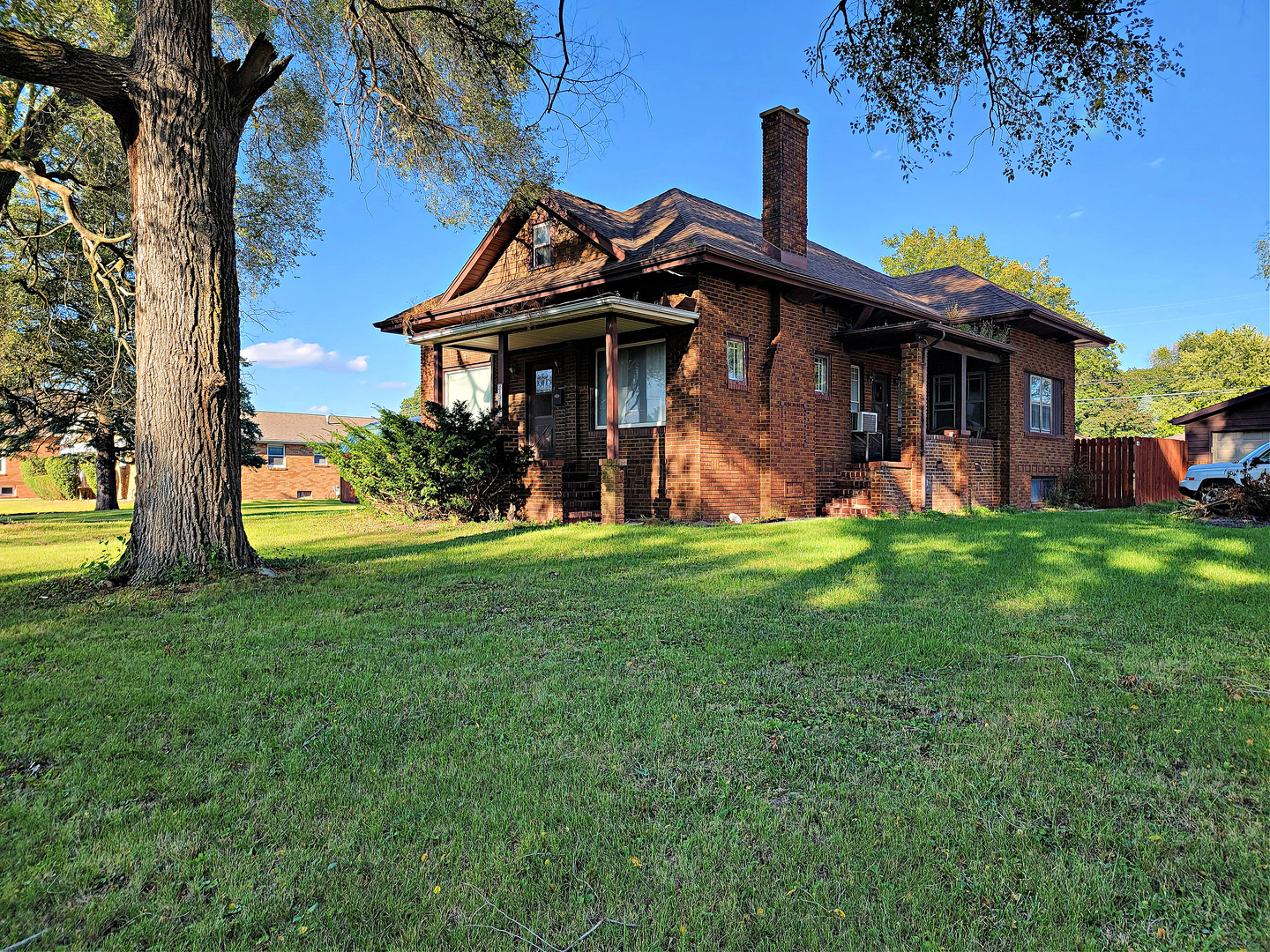 1315 S Bloomington Street