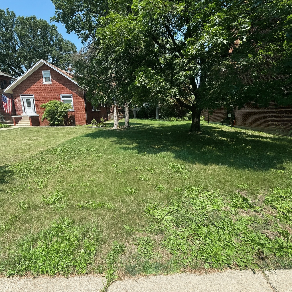 38 E Touhy Avenue