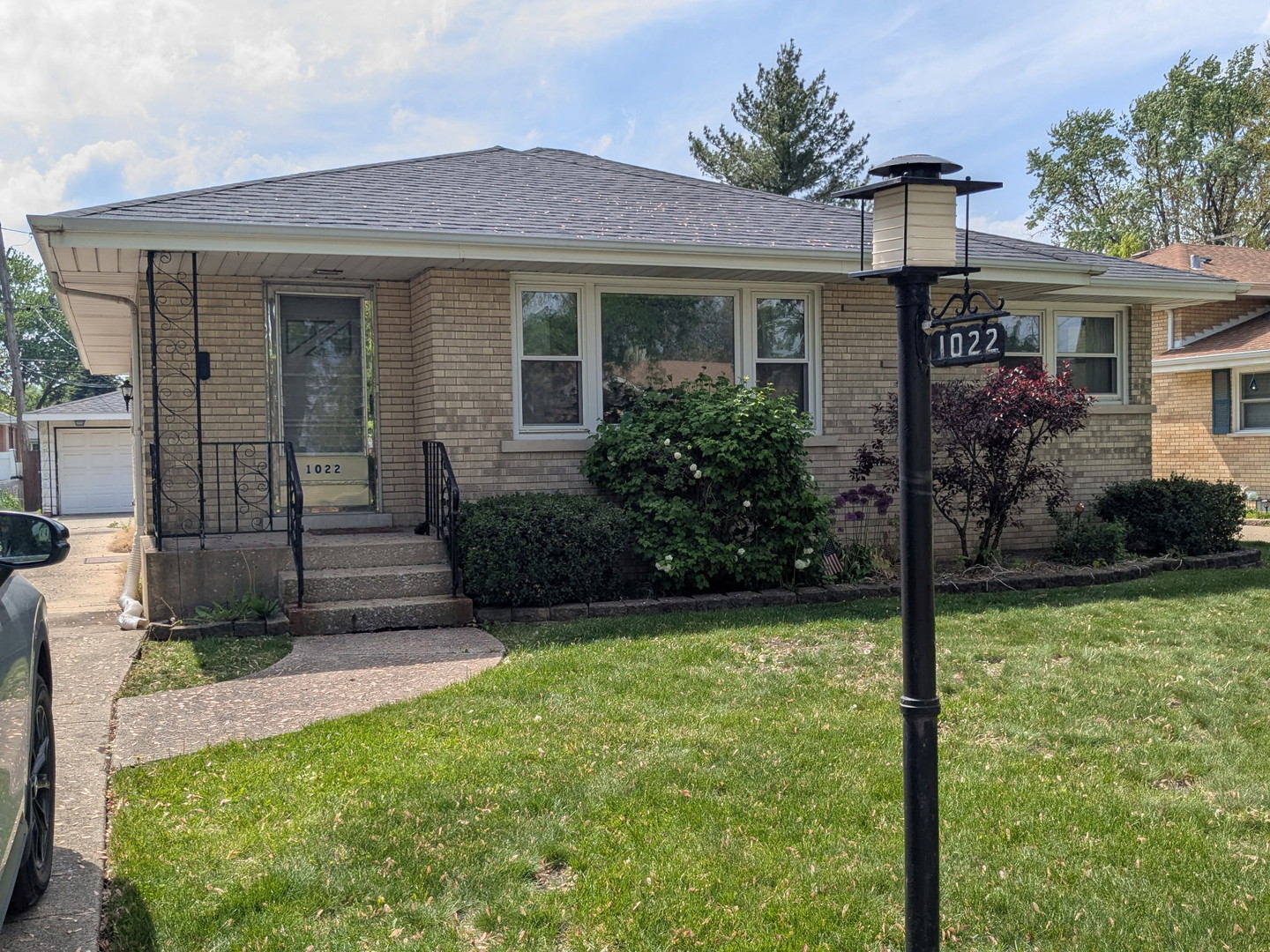 1022 Sherwood Road