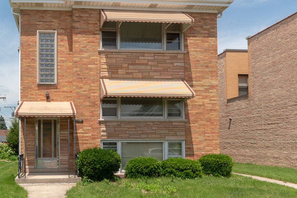 6408 W Raven Street Unit: 1