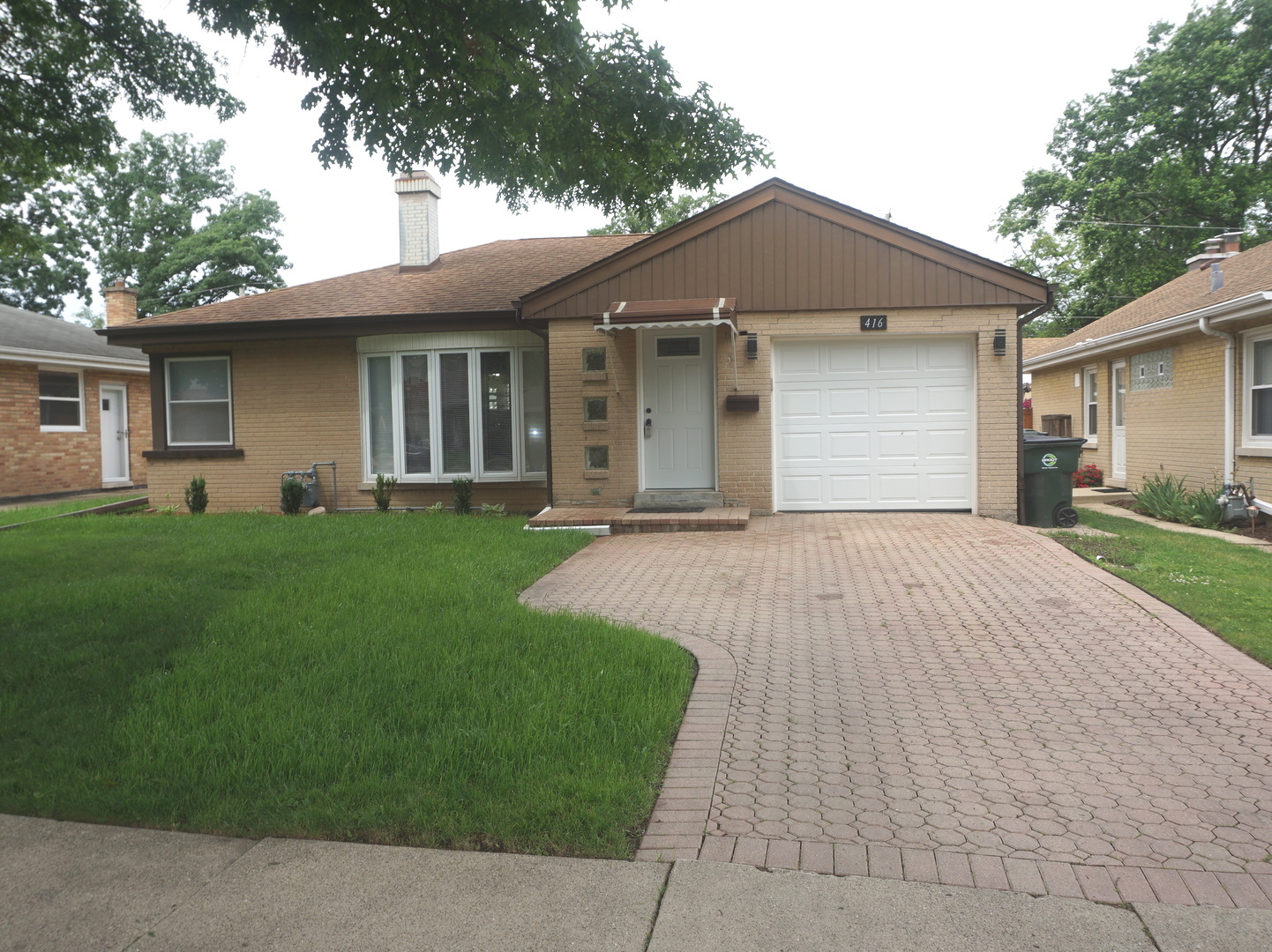 416 N Redfield Court