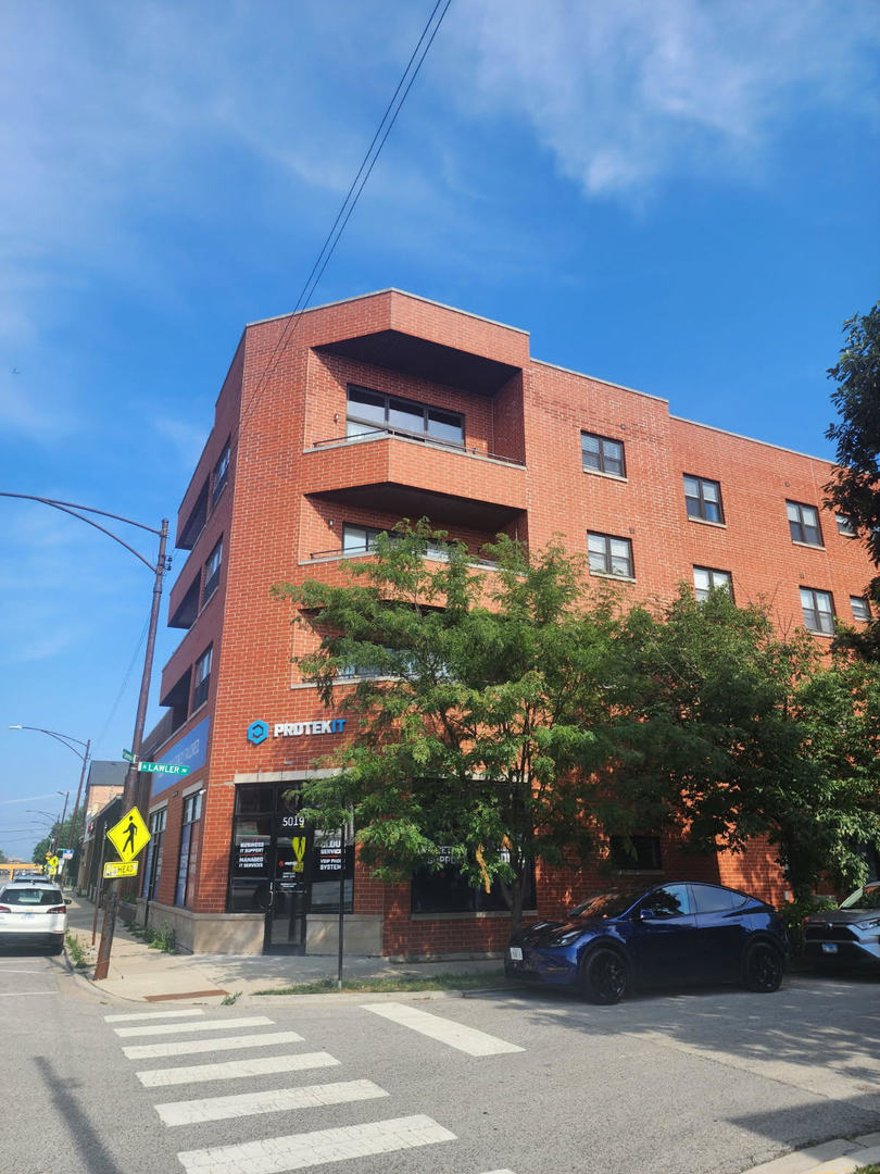 5019 W Lawrence Avenue Unit: 4W