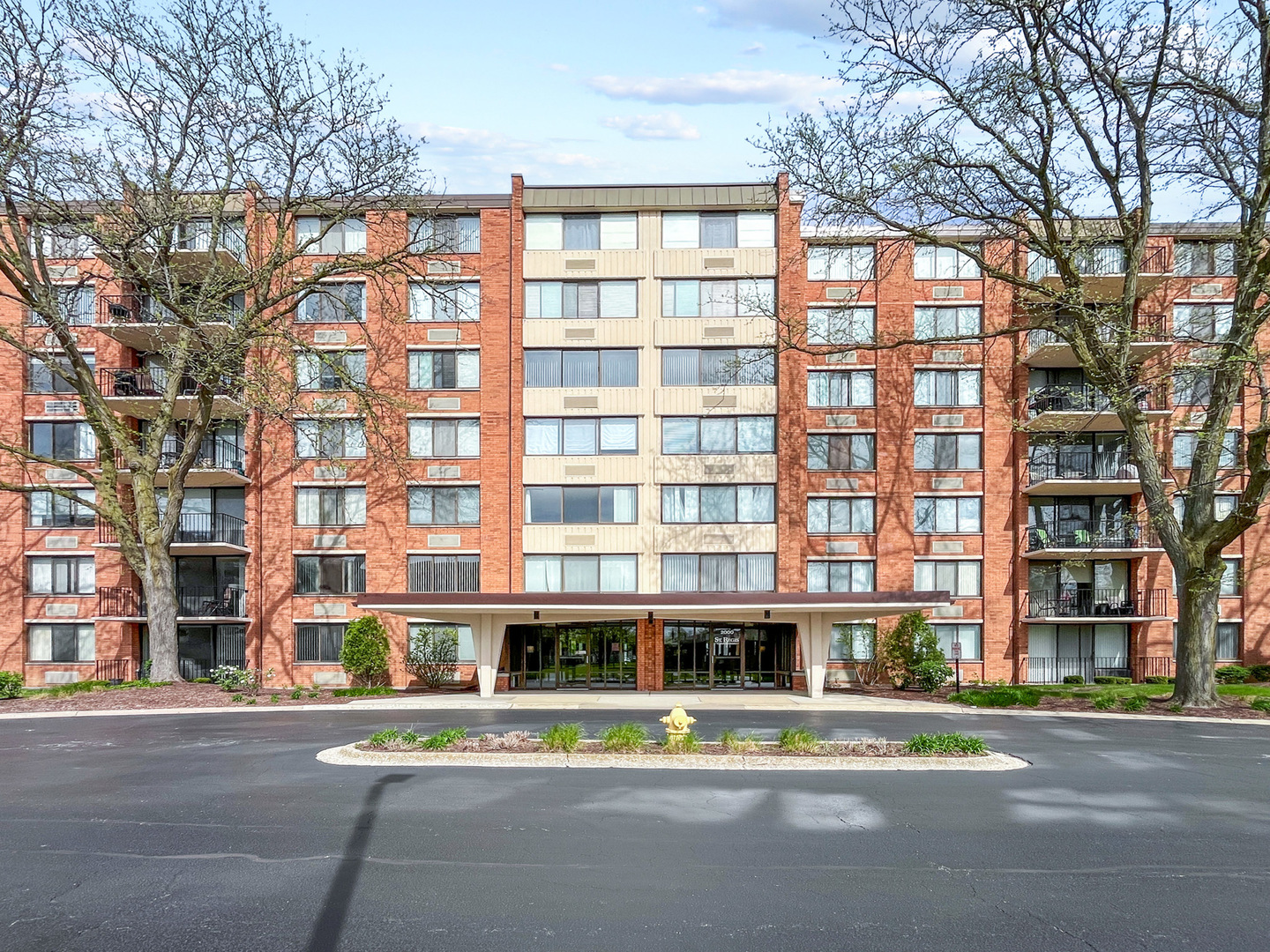 2000 Saint Regis Drive Unit: 4E