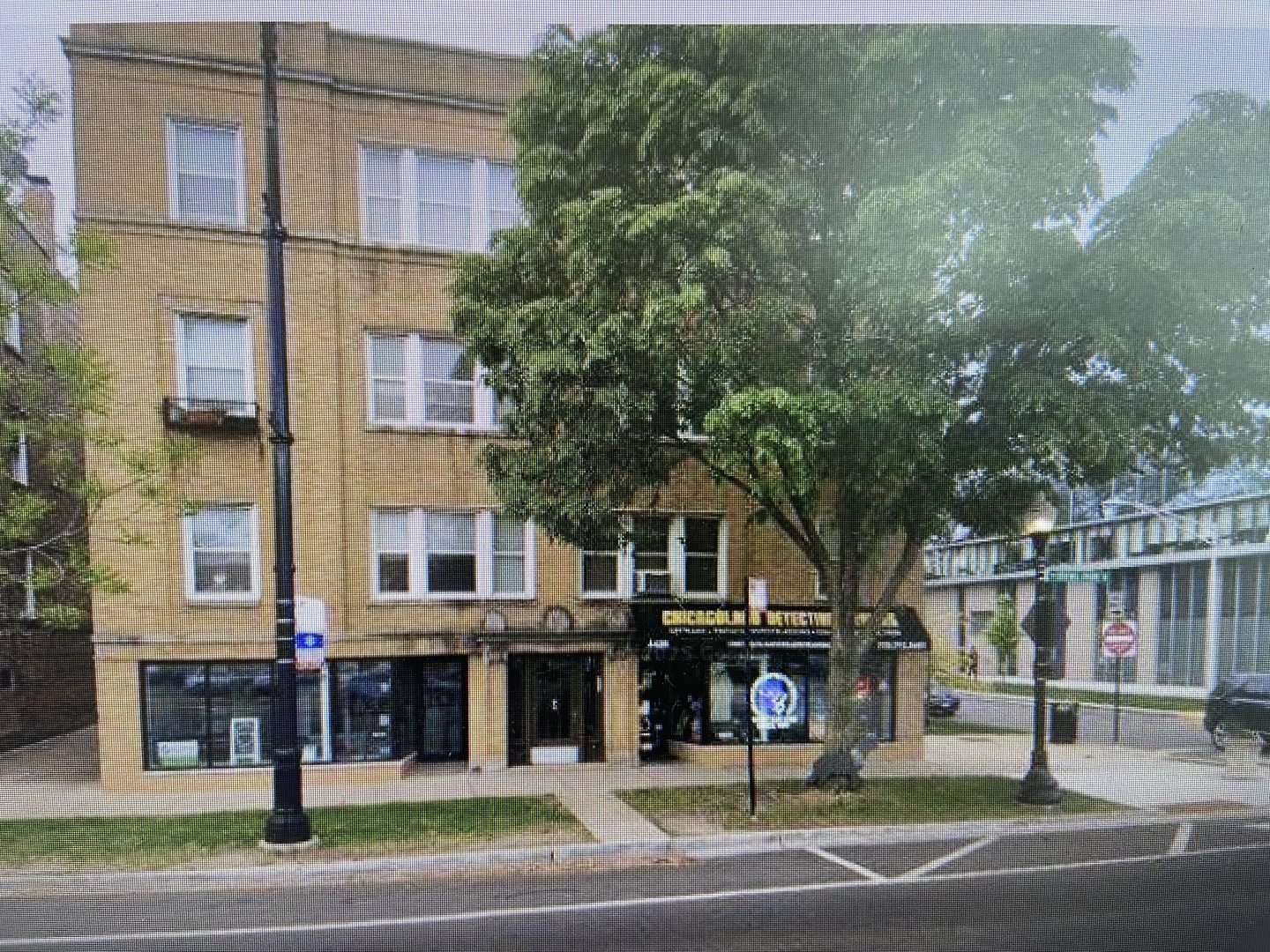 4423-25 W Irving Park Road