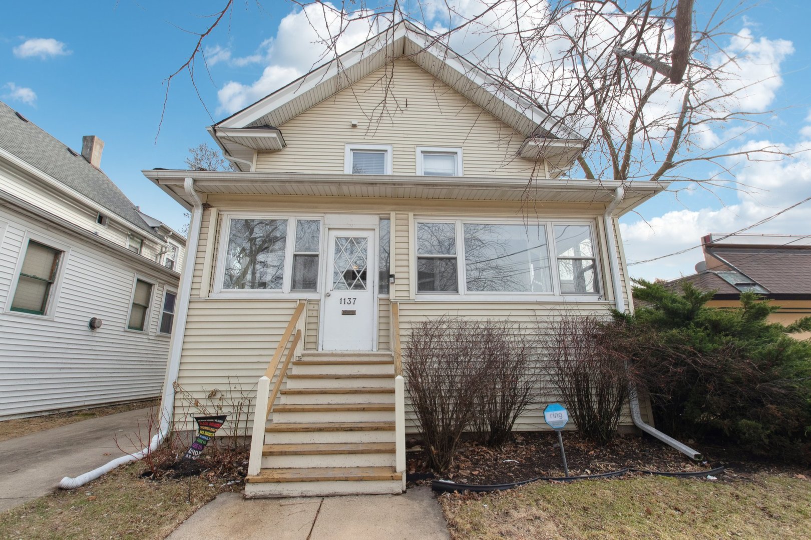 1137 Erie Street