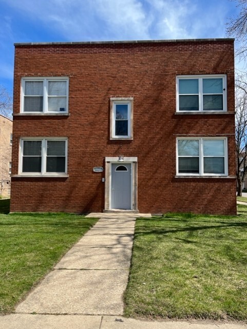8835 Lavergne Avenue Unit: 2S