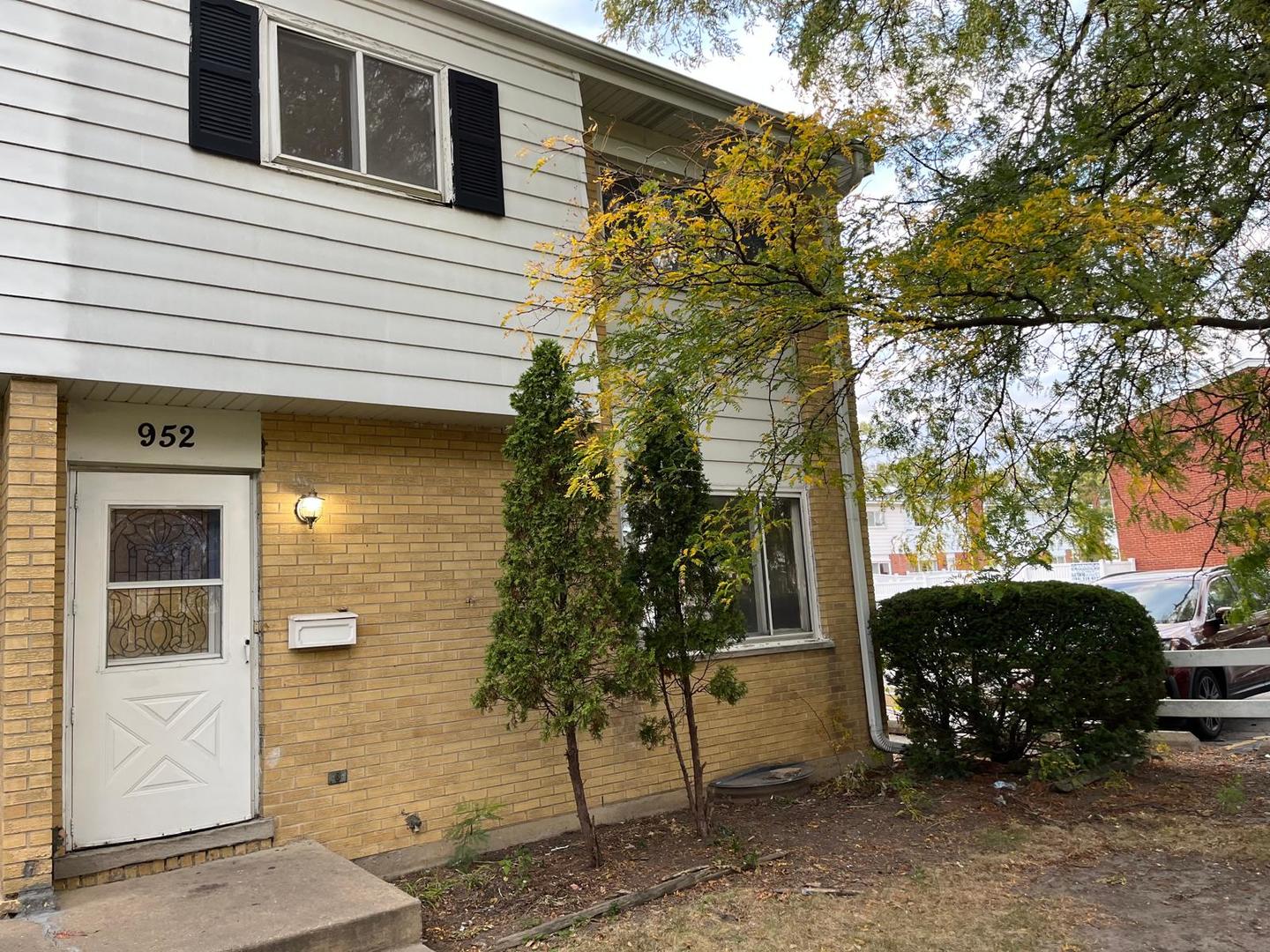 952 N Virginia Lane Unit: 0