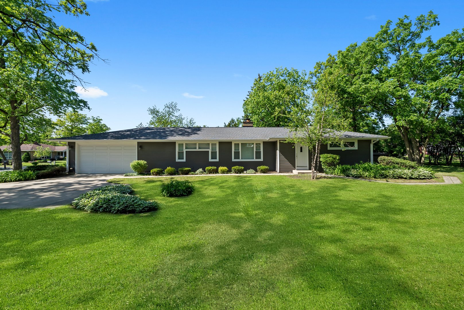 311 N Shady Lane