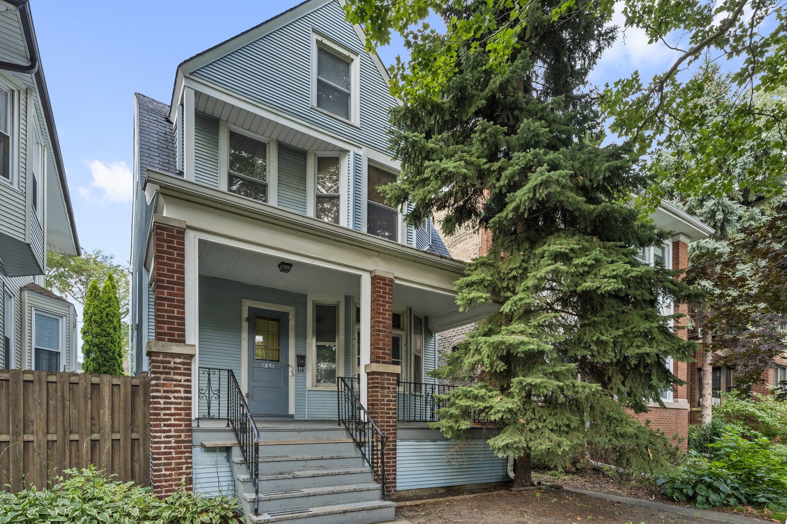 1234 W Norwood Street
