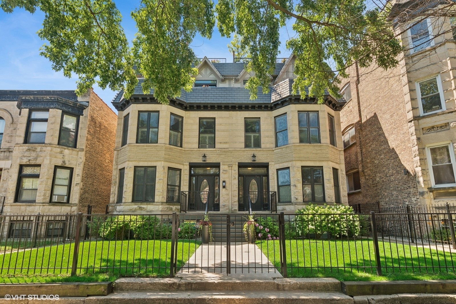 1457 W Carmen Avenue Unit: 3W
