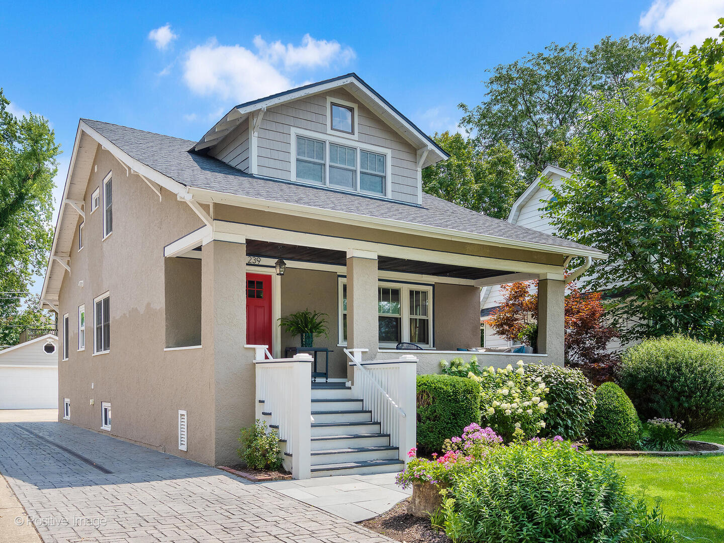 239 9th Avenue