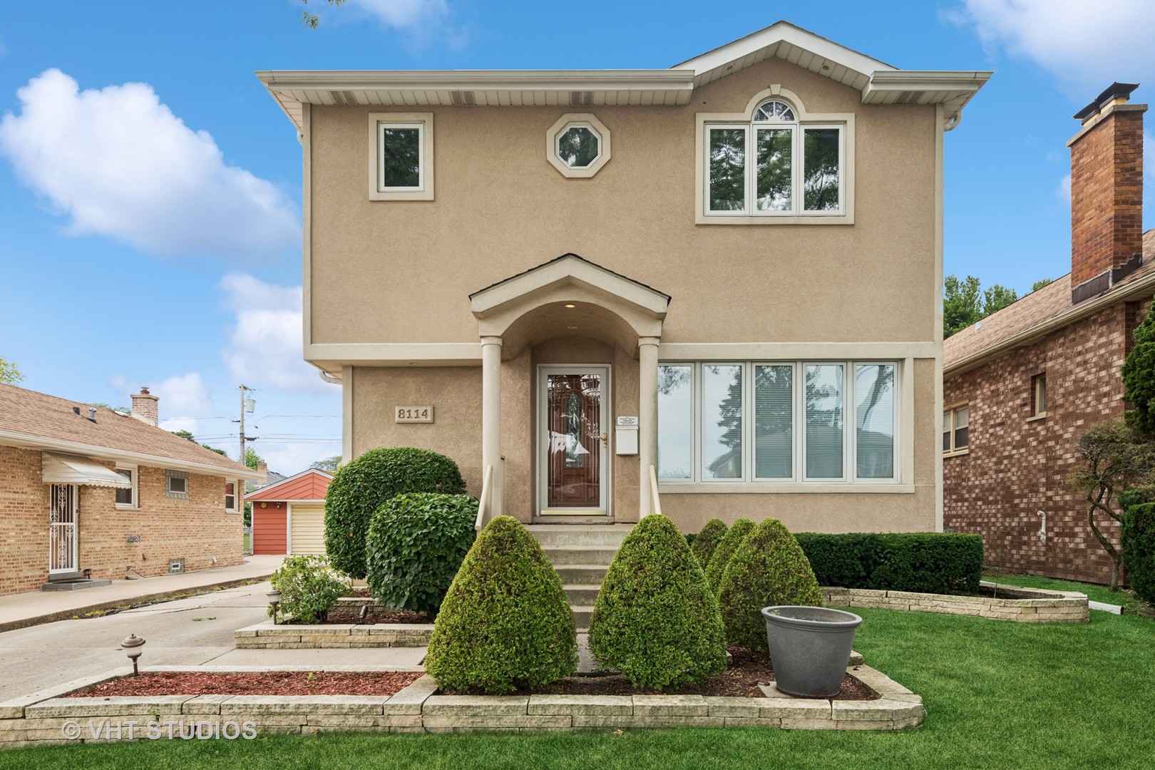 8114 N Ottawa Avenue