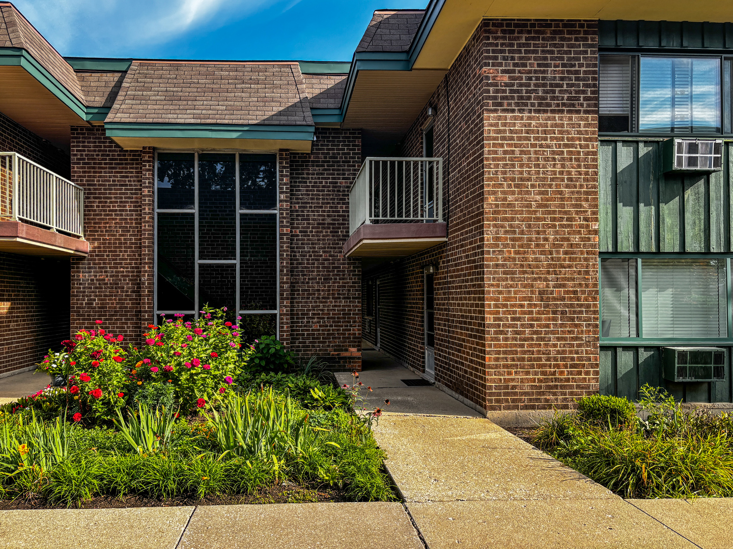 444 S Spring Road Unit: 17