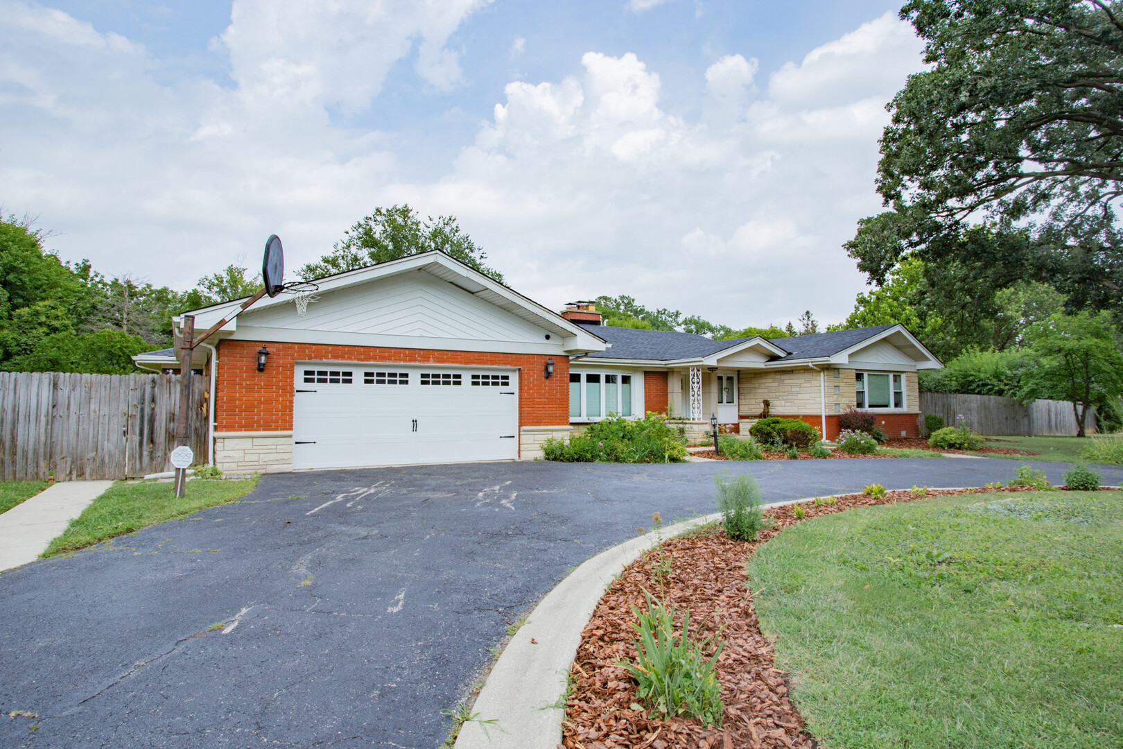 1010 Crabtree Lane
